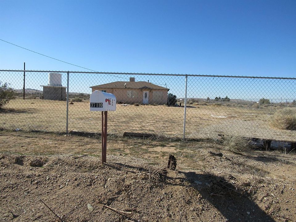 2nd image of 37110 Hinkley Rd