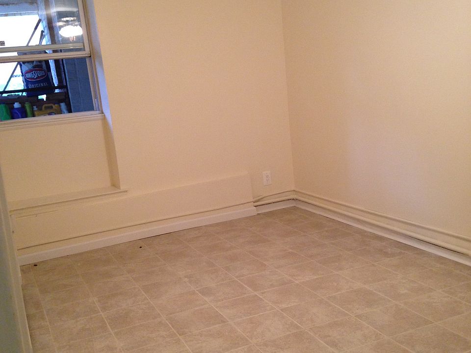 2nd image of 1904 W 11th St #1