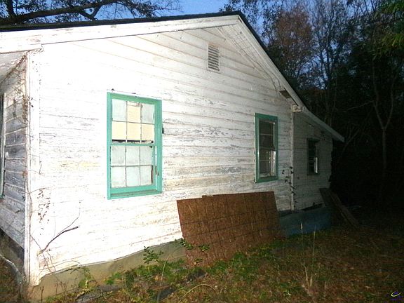 2nd image of 58 Strawberry Rd