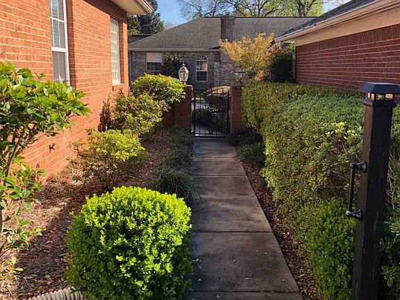 4th image of 3320 Piping Rock St
