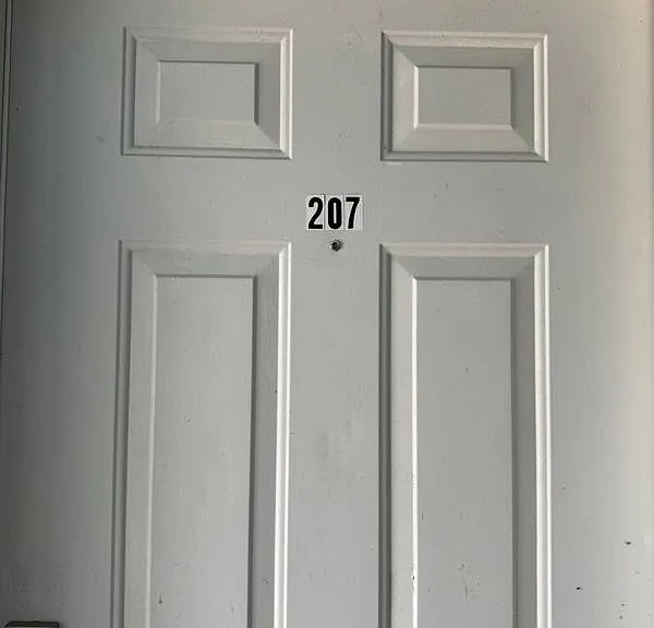 1802 Oasis Dr #206 — Photo 2