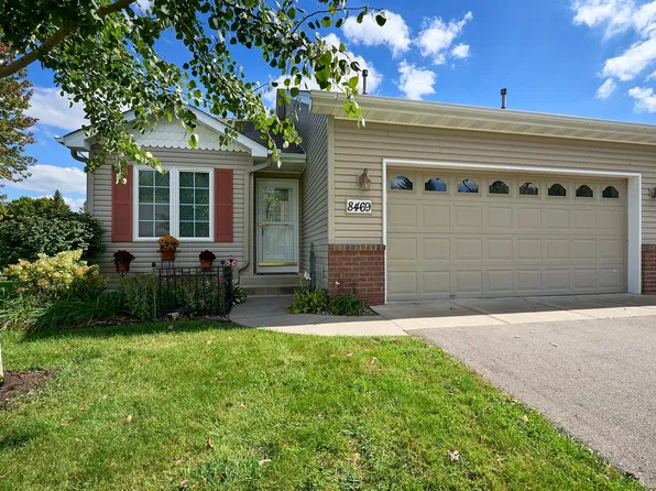 8469 Powers Pl, Chanhassen, MN 55317