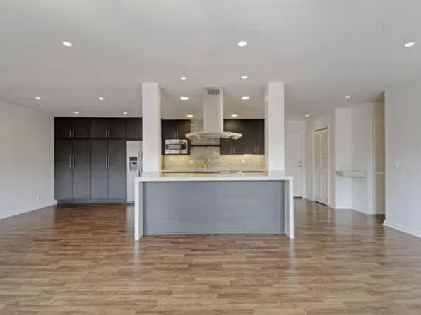 Casa Flores, 3510 Front St Unit 2E, San Diego, CA 92103