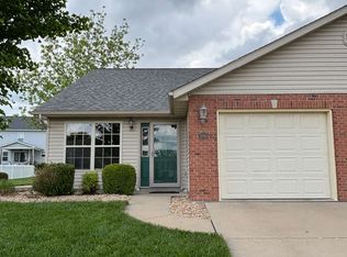 10964 Upland Terrace Dr, Lebanon, IL 62254