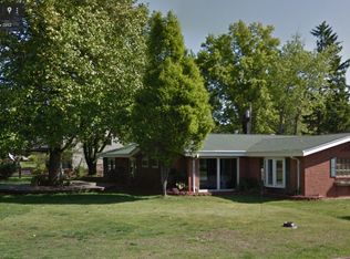 11841 Parklind Dr, Saint Louis, MO 63127