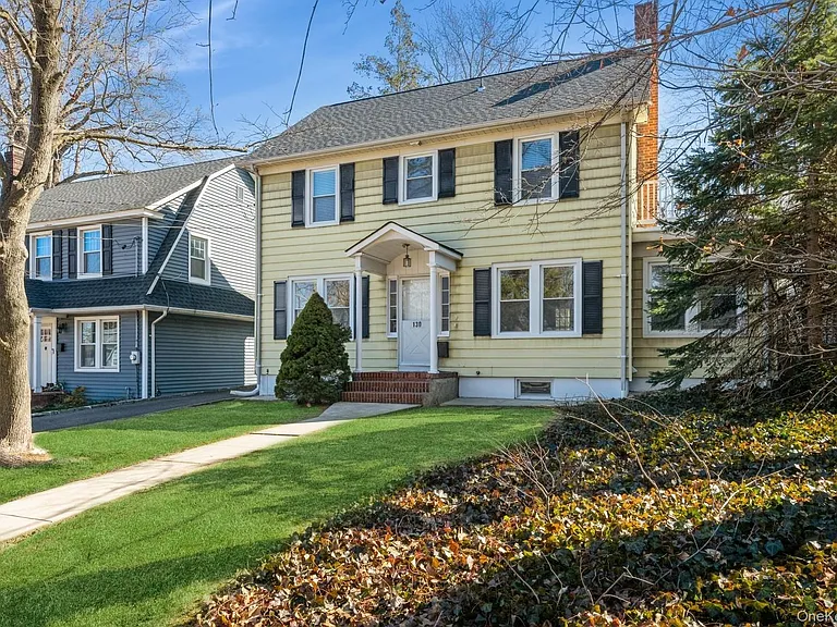 130 Soundview Rd — Photo 3