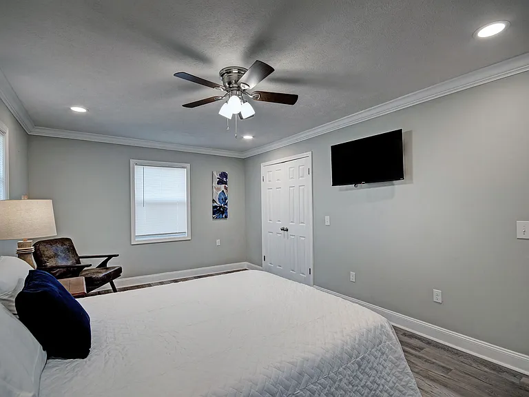 105 Sunset Dr — Photo 23