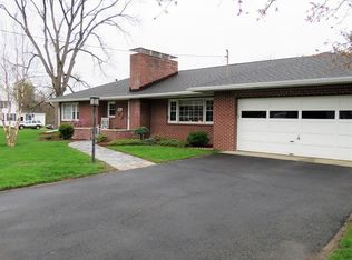 1266 Pleasant St, Athol, MA 01331