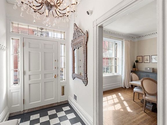 2nd image of 41 Chestnut St