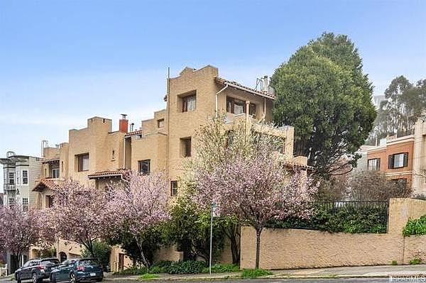 1st image of 1077 Ashbury St #1060