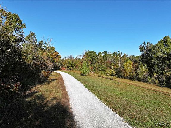 3rd image of 555 Morning Star Cir