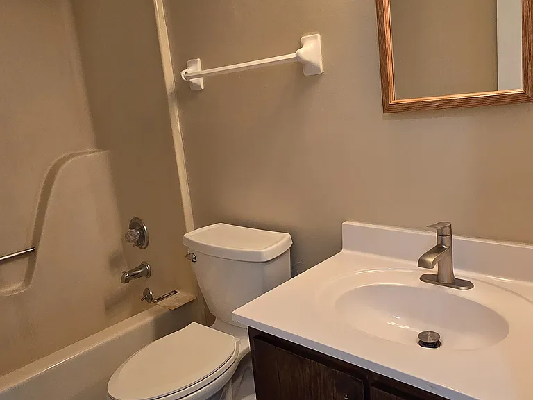 3811 Brickenwood Trce — Photo 7