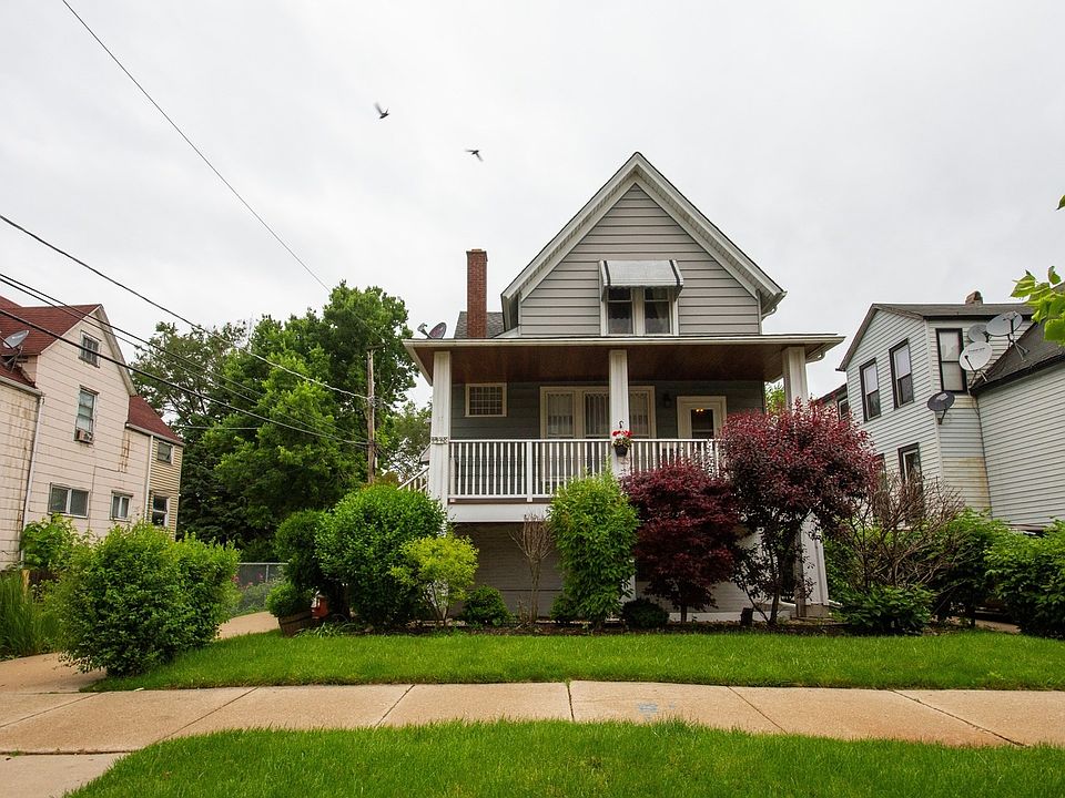 1st image of 4448 W Sunnyside Ave