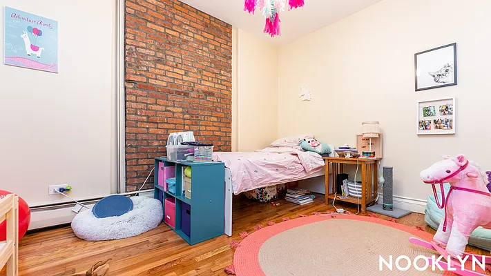 Rented by Nooklyn NYC LLC | media 30