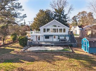 1407 Back Creek Rd, Seaford, VA 23696