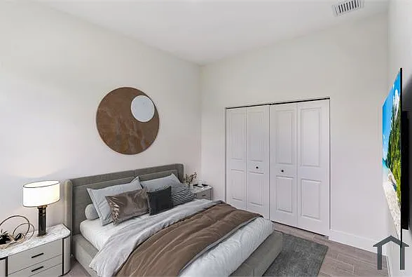 708 Peacock Ave — Photo 7