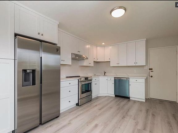 5th image of 750 3rd Ln