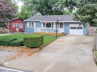 702 SE Green St, Lees Summit, MO 64063