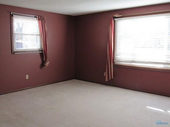 3rd image of 307 S Main St