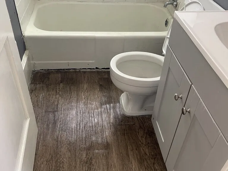 505 Chiquola Apts #11 — Photo 7