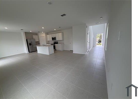 2nd image of 2510 Garden Rd