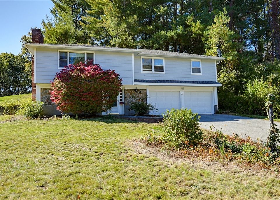 1st image of 32 Angelica Dr