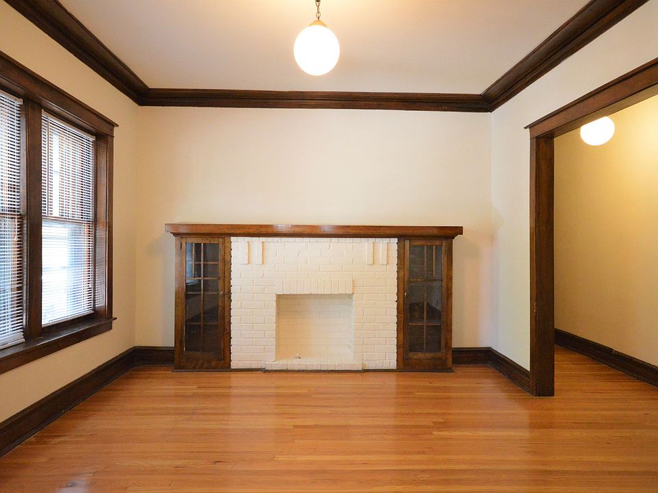 1st image of 1336 W Waveland Ave #1