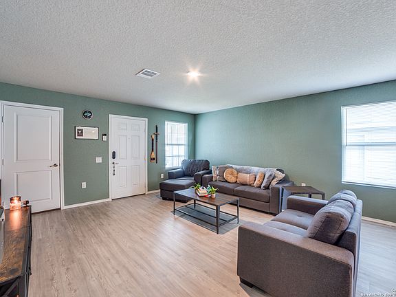 5th image of 13415 Ashworth Blvd