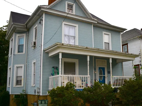 203 W 6th St, Weston, WV 26452