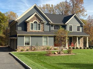 94 Orangeburgh Rd, Old Tappan, NJ 07675