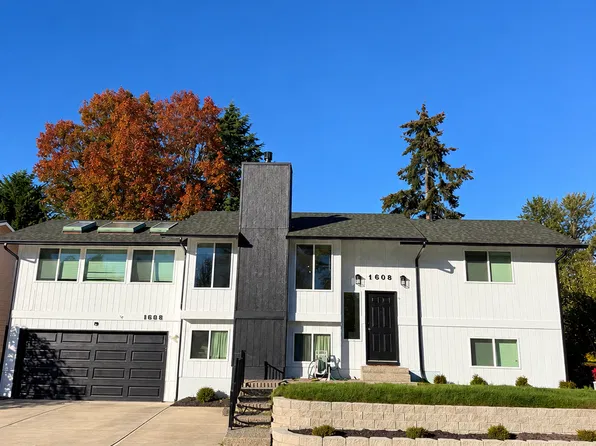1608 Harrington Ave SE #1, Renton, WA 98058