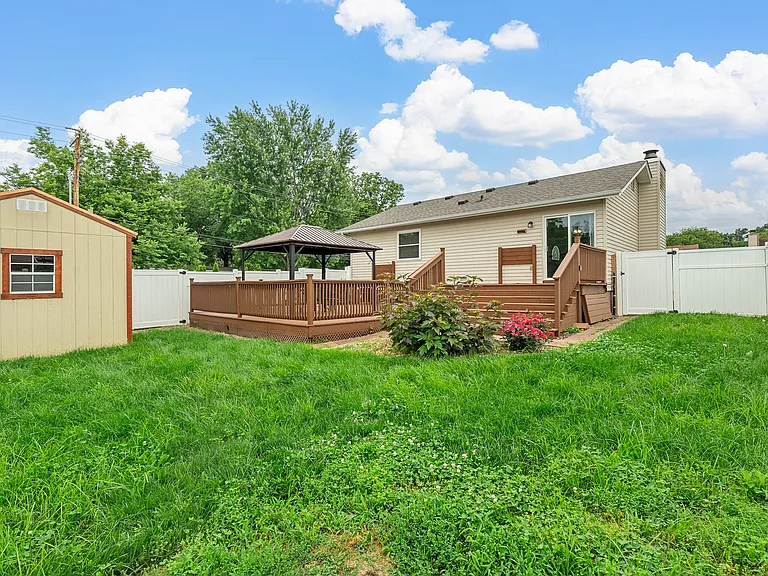 803 Matthews Dr — Photo 41