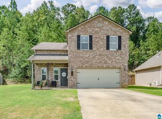 295 Oak Leaf Cir, Pell City, AL 35125