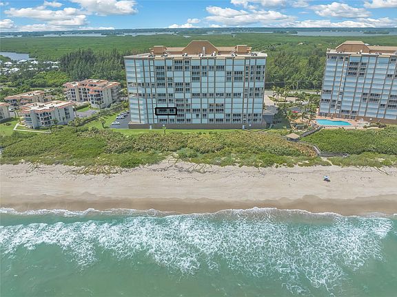 5th image of 4160 N Highway A1a #406