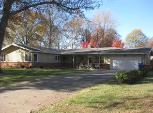 2005 S Cedarbrook Ave, Springfield, MO 65804