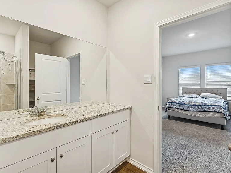 4550 Meerkat Dr — Photo 25