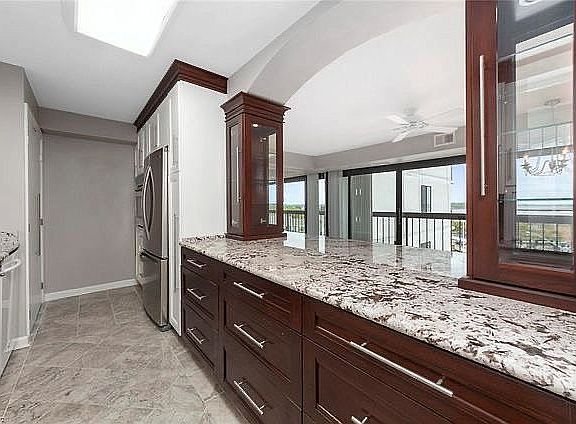 2nd image of 3558 Shore Dr APT 507