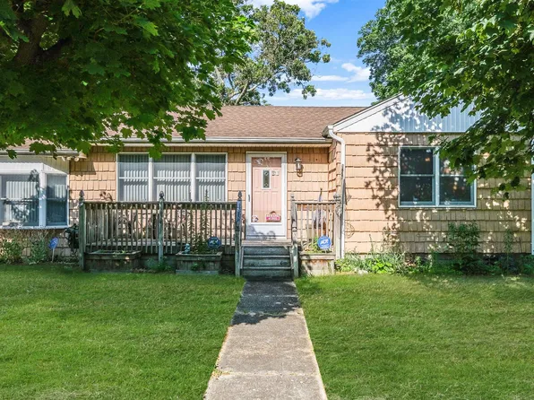 107 Woodland Drive, Mastic Beach, NY 11951