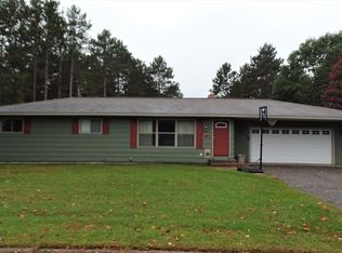 136 Garfield St, Kingsford, MI 49802