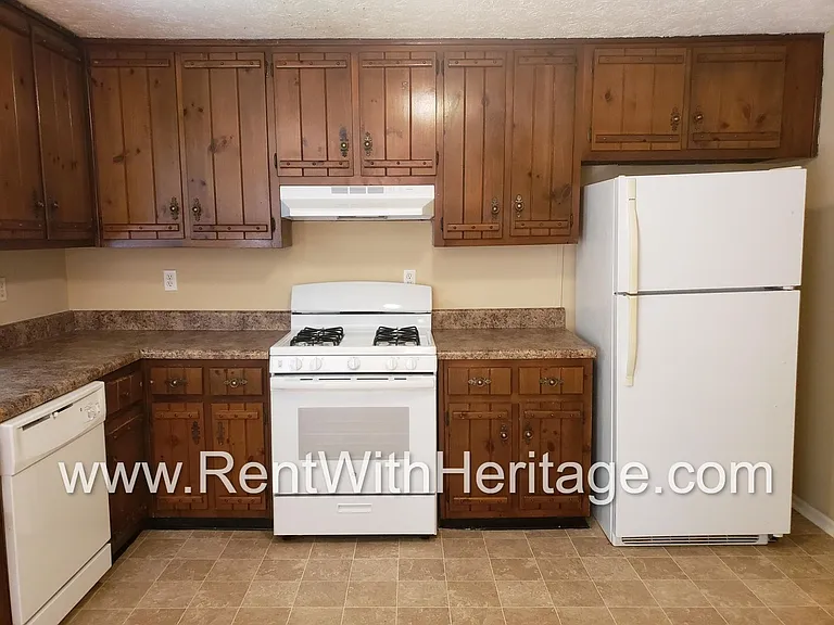 4832 Timber Ridge Dr — Photo 10