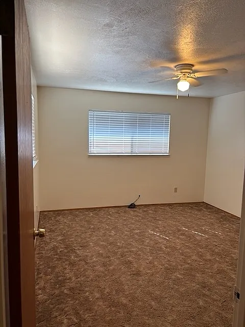 2 bed, 1800 sqft, $2,100 — Photo 4