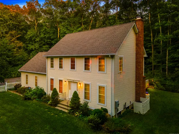 391 Squaw Hollow Road, Ashford, CT 06278