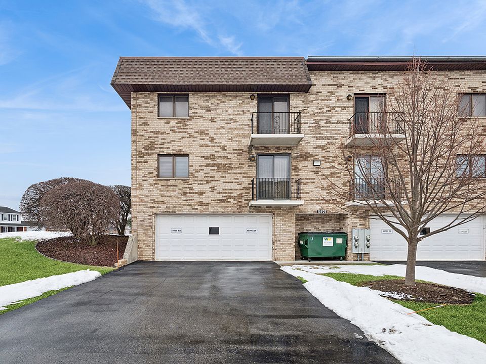 1st image of 15701 Foxbend Ct APT 1N