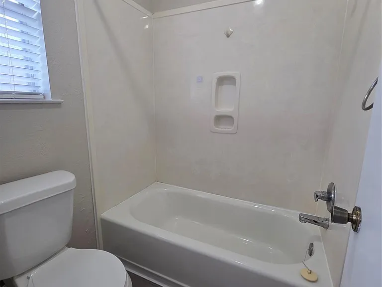 2777 Forest Point Dr — Photo 9