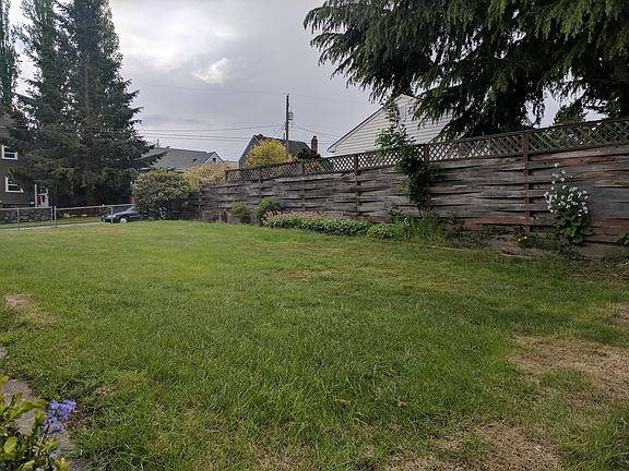 4th image of 2702 N Mason Ave