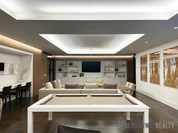 1289 Lexington Avenue image 22 of 23