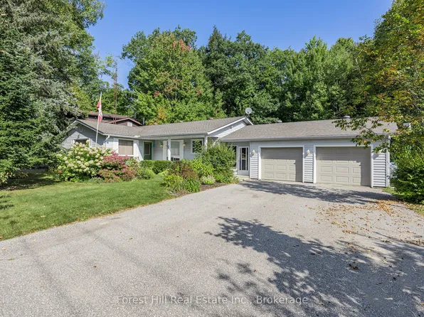 1080 River St, Muskoka Lakes, ON P0C 1A0
