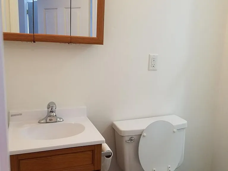 842 4th St SW — Photo 21