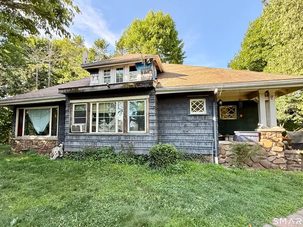 24 Cottage Street, Meriden, CT 06450