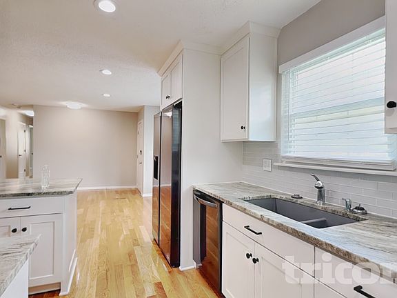 4th image of 10218 Haskins St